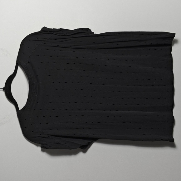 SIS SIS Anthropologie Black Cut Out Rolled Sleeve Top Size Large - Picture 9 of 14